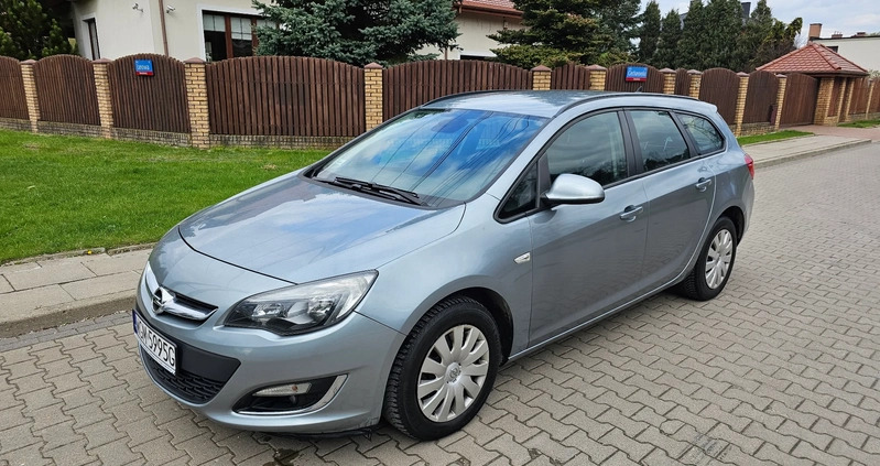 Opel Astra cena 19900 przebieg: 241000, rok produkcji 2013 z Libiąż małe 704